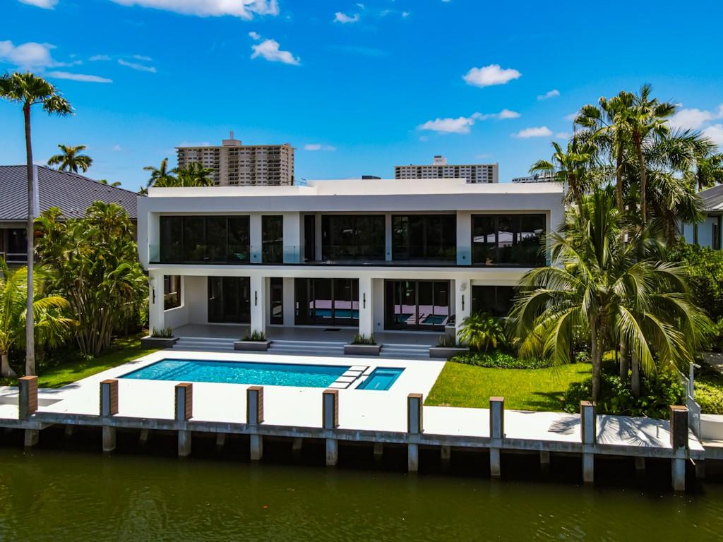 2405 Castilla Isle Property Photo 3