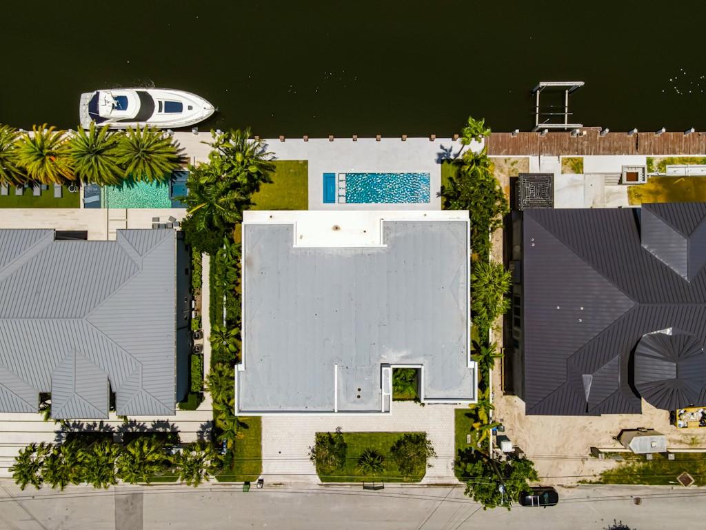 2405 Castilla Isle Property Photo 7