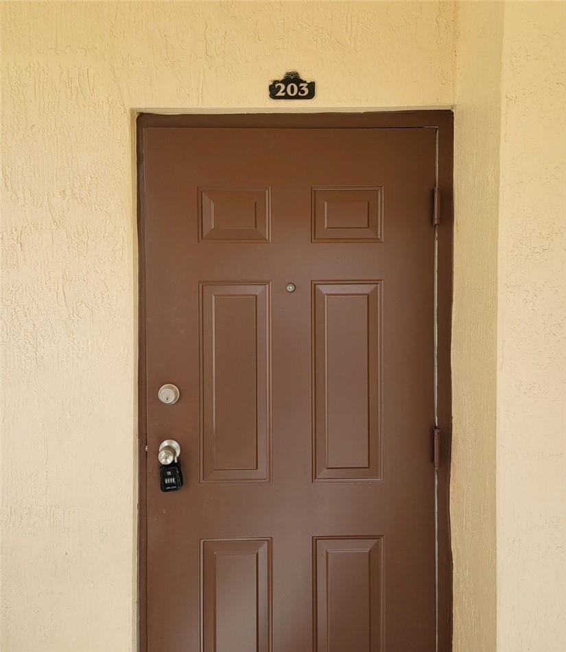 1663 Se 29th St 203 Property Photo 5