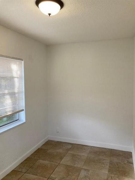 F10371708 Property Photo 5