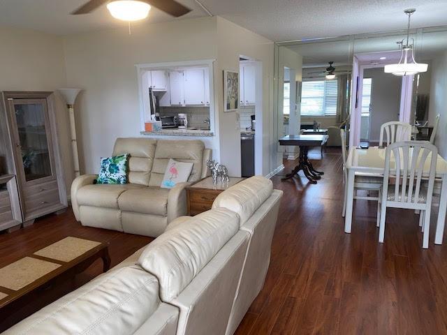 671 Durham Y 671 Property Photo 1