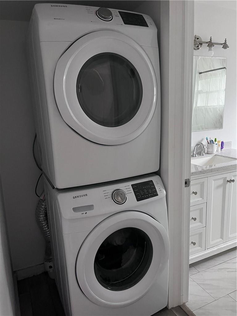 F10382074 Property Photo 6