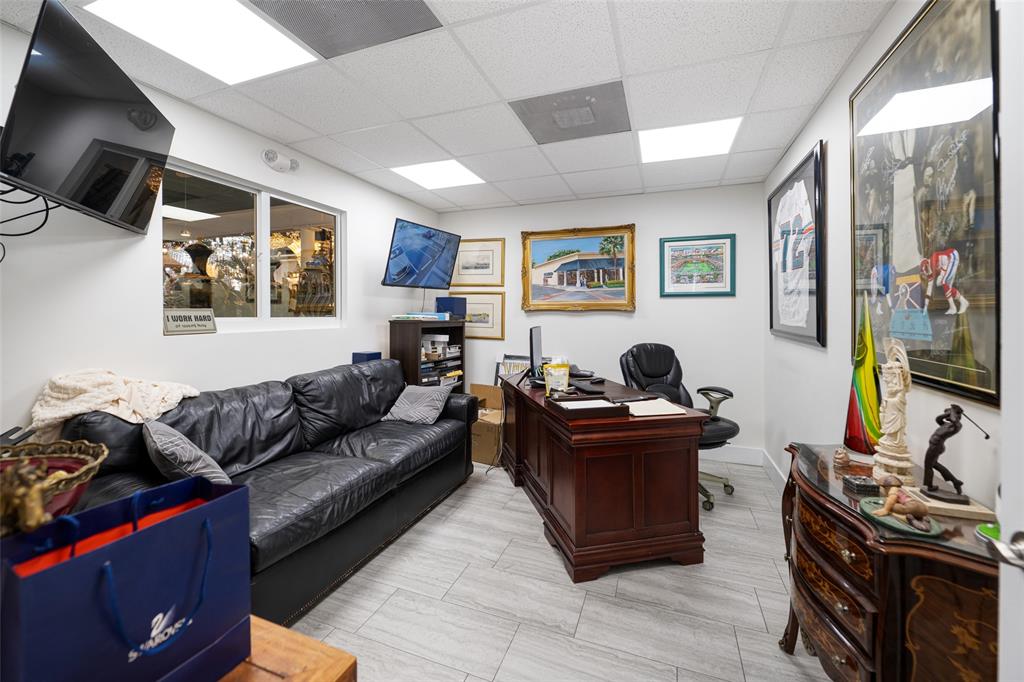 2736 N Federal Property Photo 13