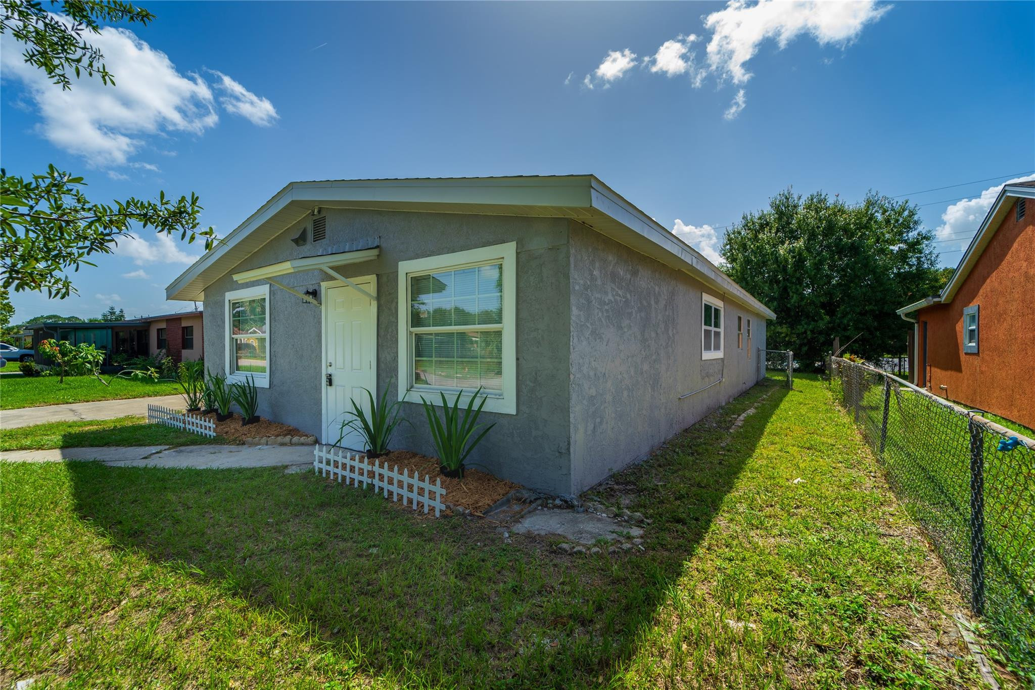 505 Lincoln Property Photo 4