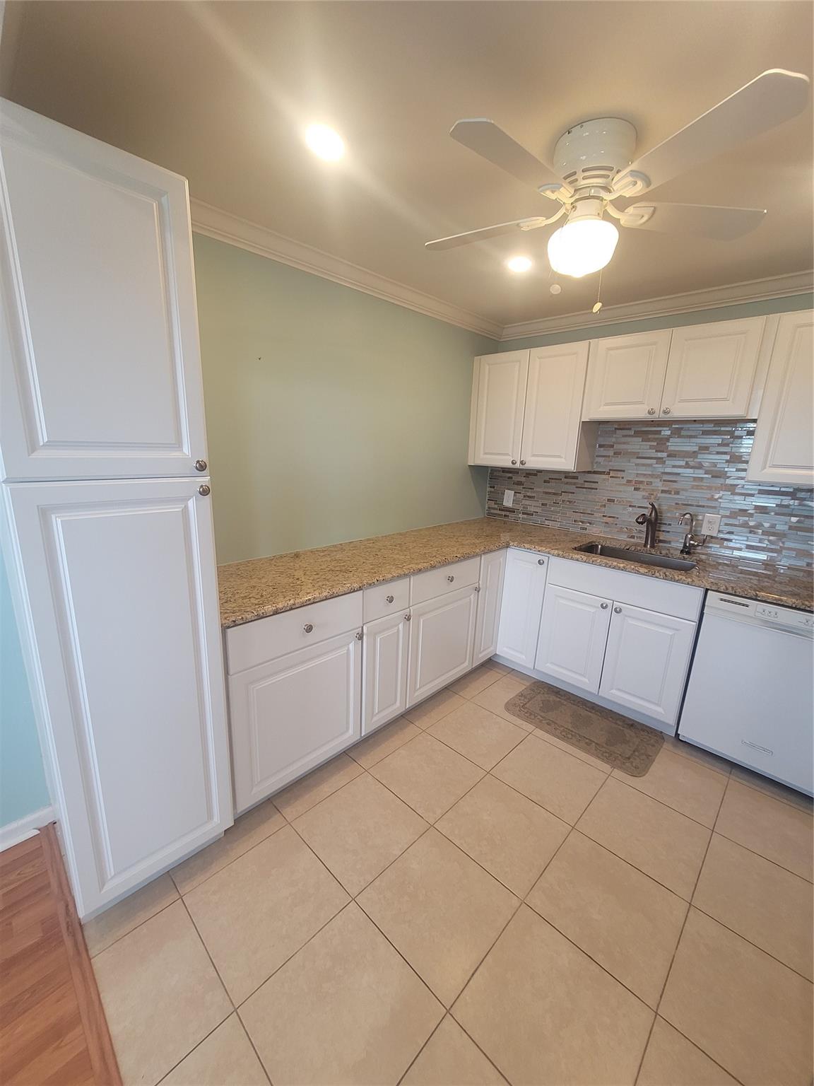 4003 Lincoln A 4003 Property Photo 6