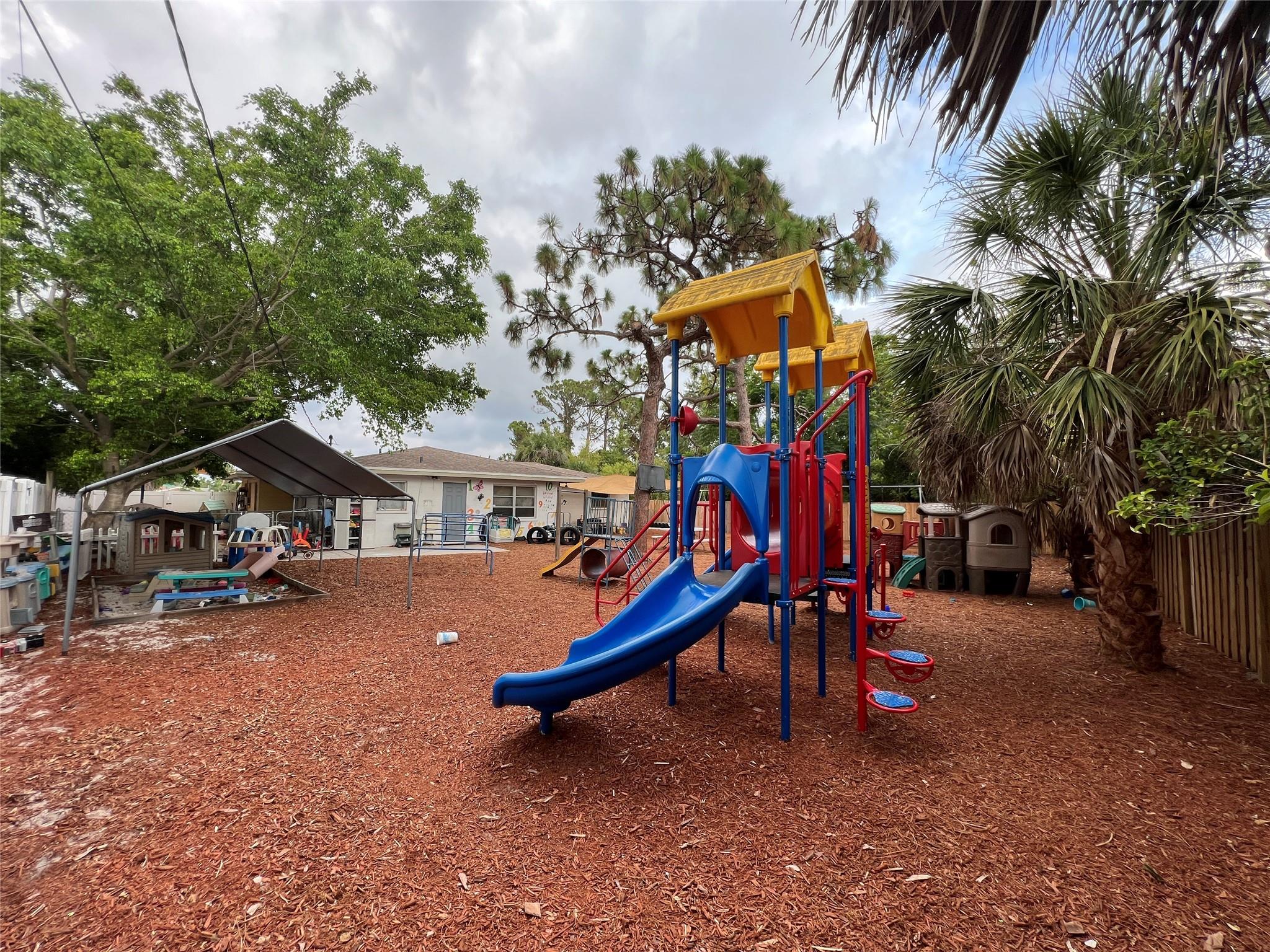 1602 Banyan Dr Property Photo 13