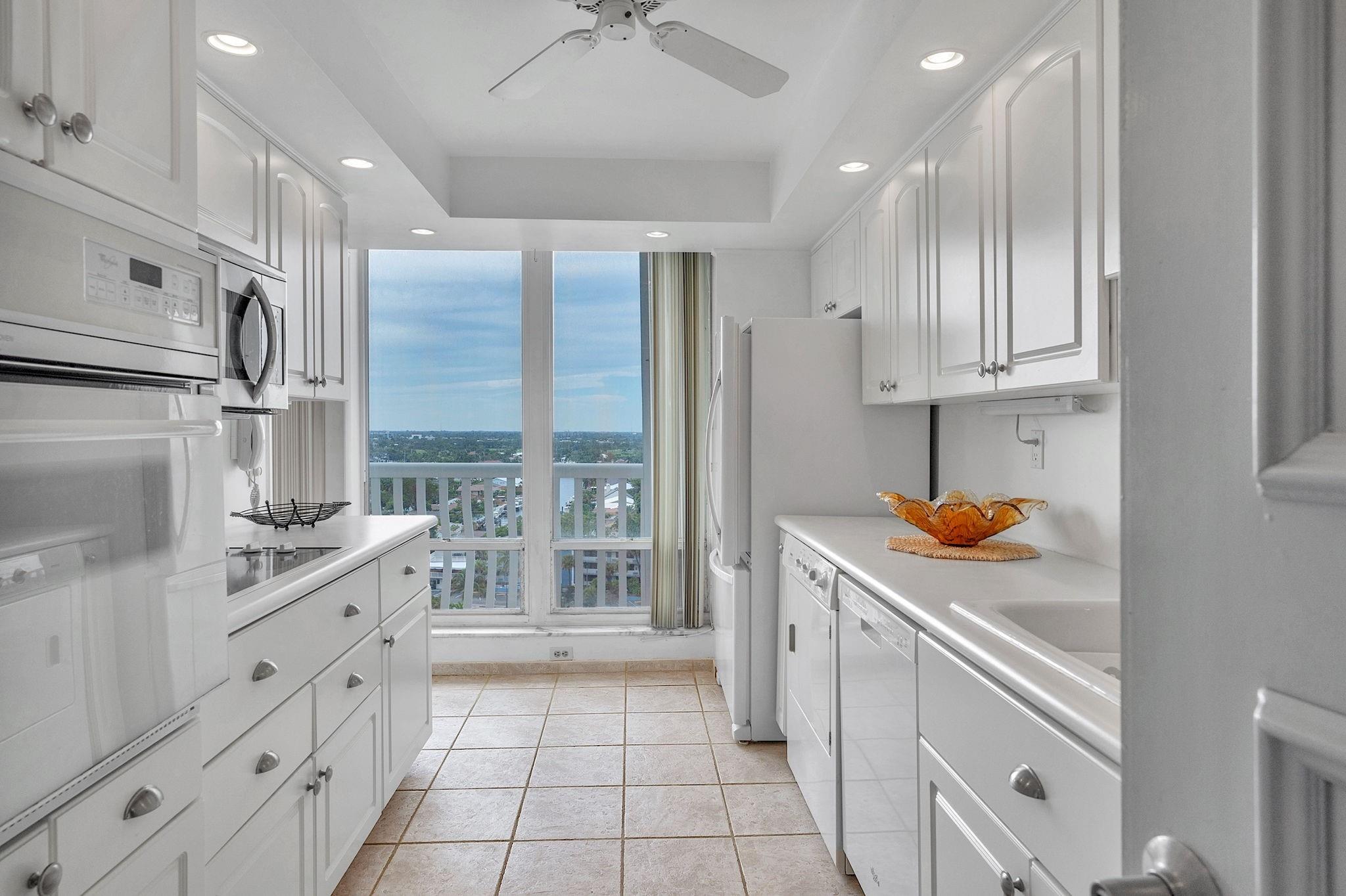 4020 Galt Ocean Dr 1102 Property Photo 16