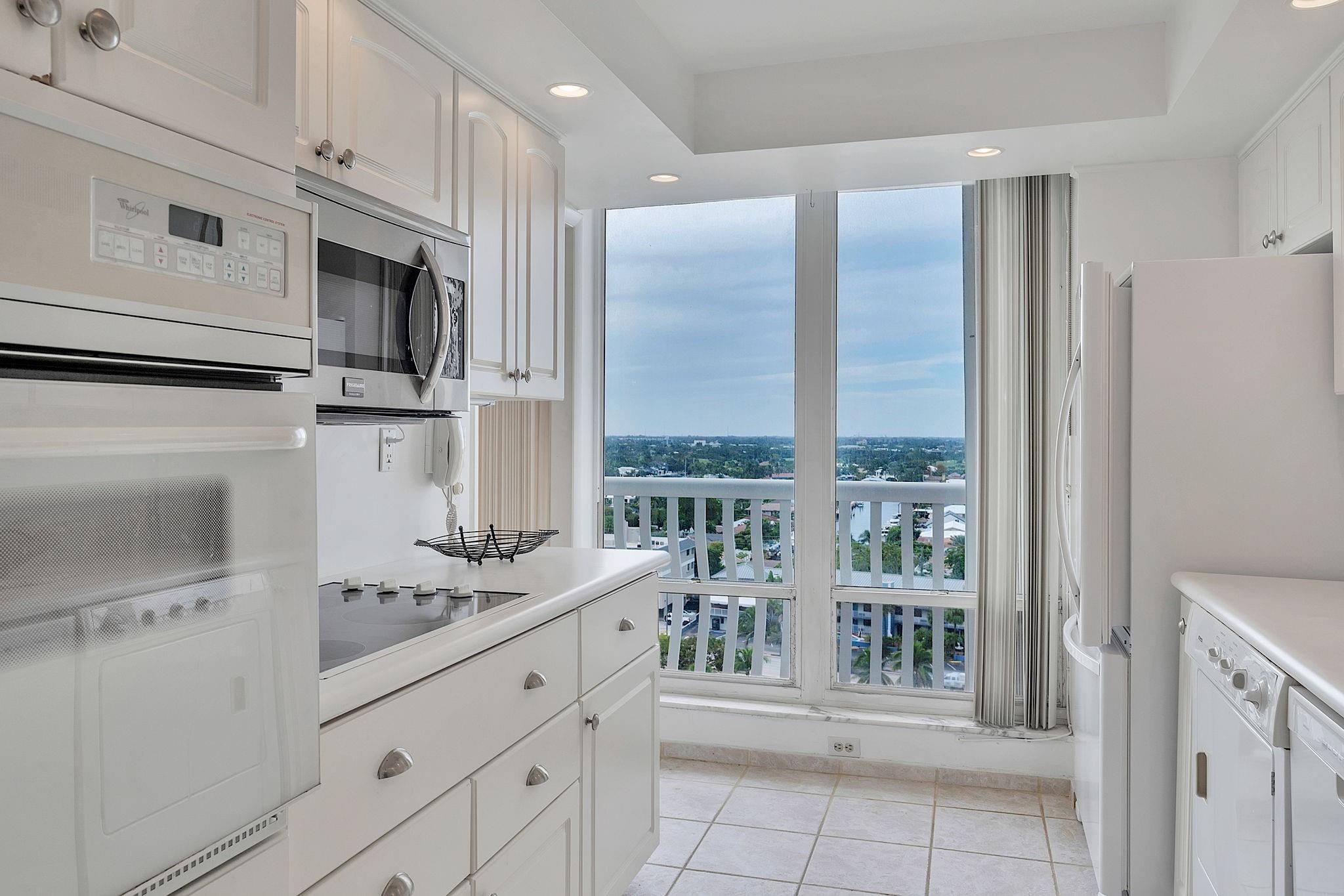 4020 Galt Ocean Dr 1102 Property Photo 18