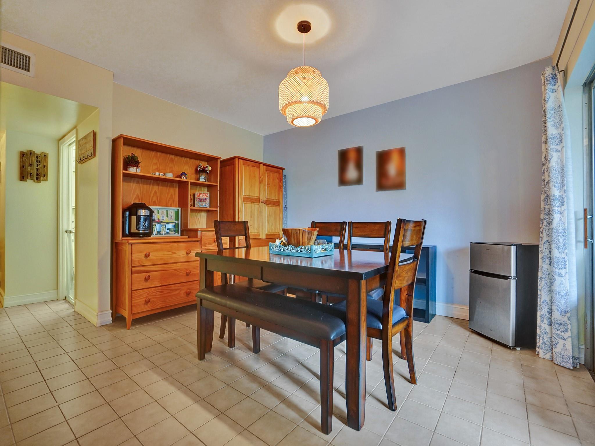 3135 N Palm Aire Dr 3135 Property Photo 25