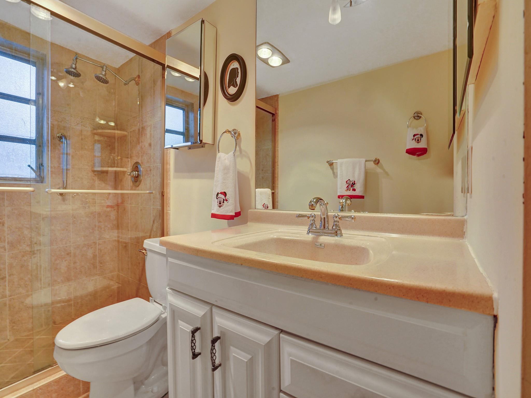 3135 N Palm Aire Dr 3135 Property Photo 33
