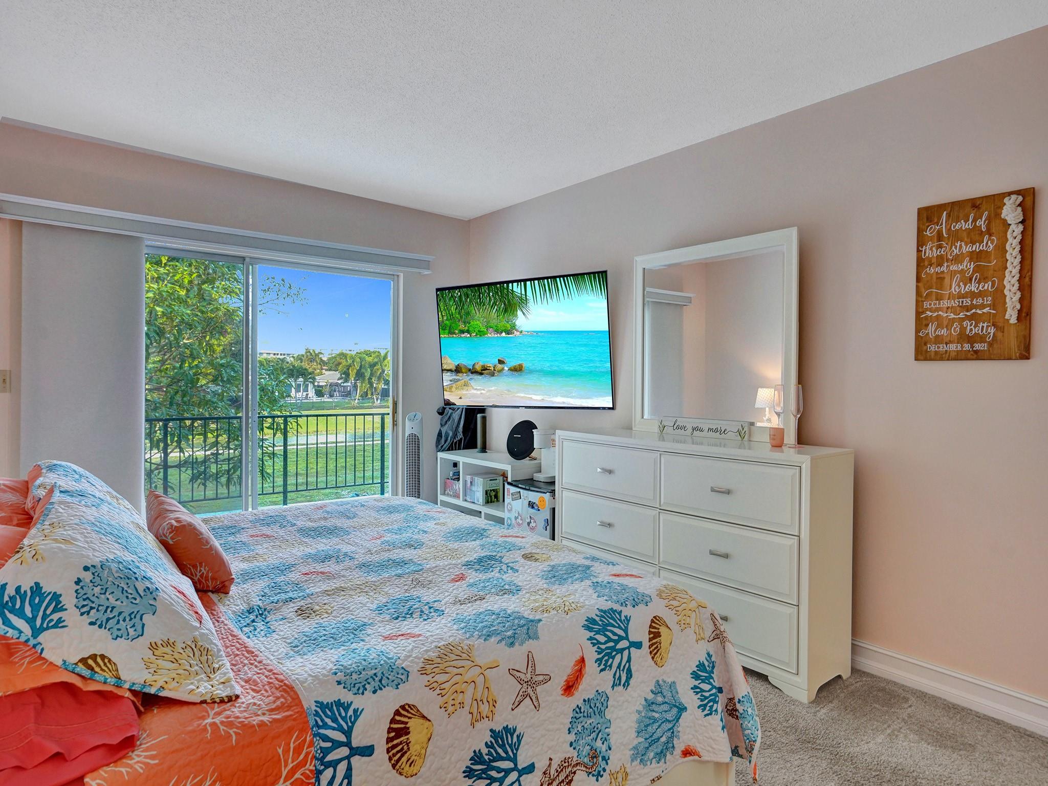 3135 N Palm Aire Dr 3135 Property Photo 48