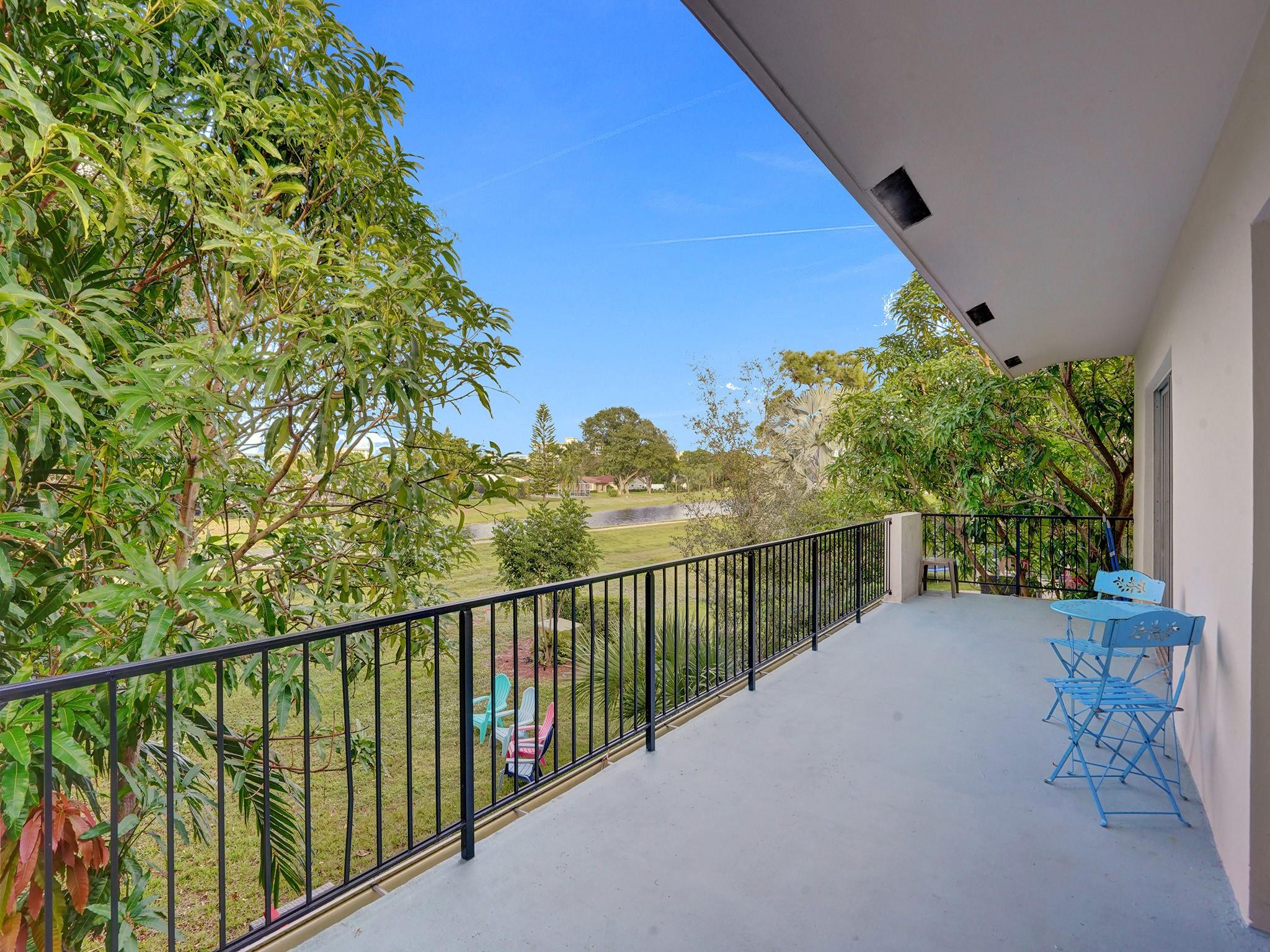 3135 N Palm Aire Dr 3135 Property Photo 51