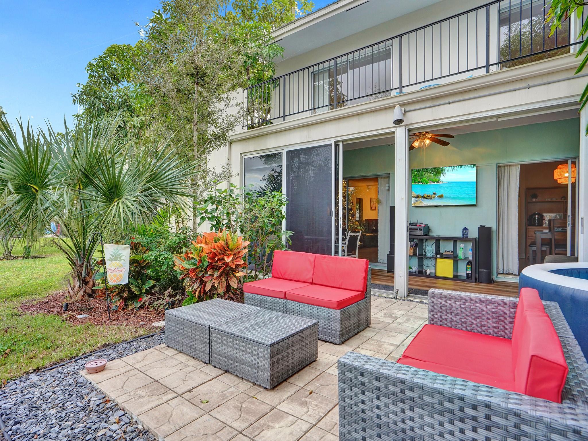 3135 N Palm Aire Dr 3135 Property Photo 55