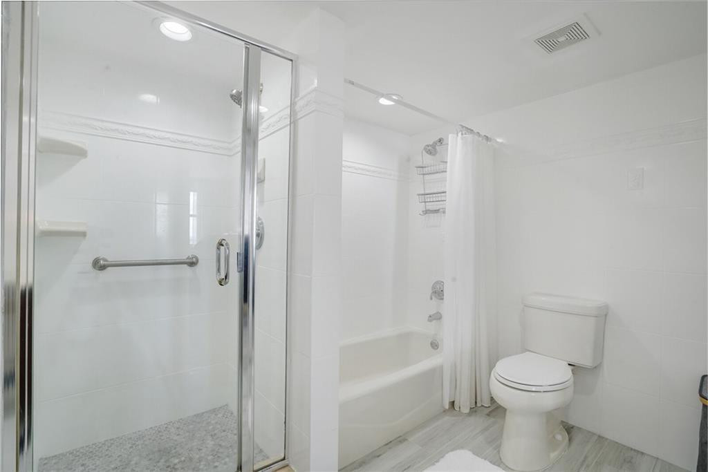 77 S Birch Road 15b Property Photo 20
