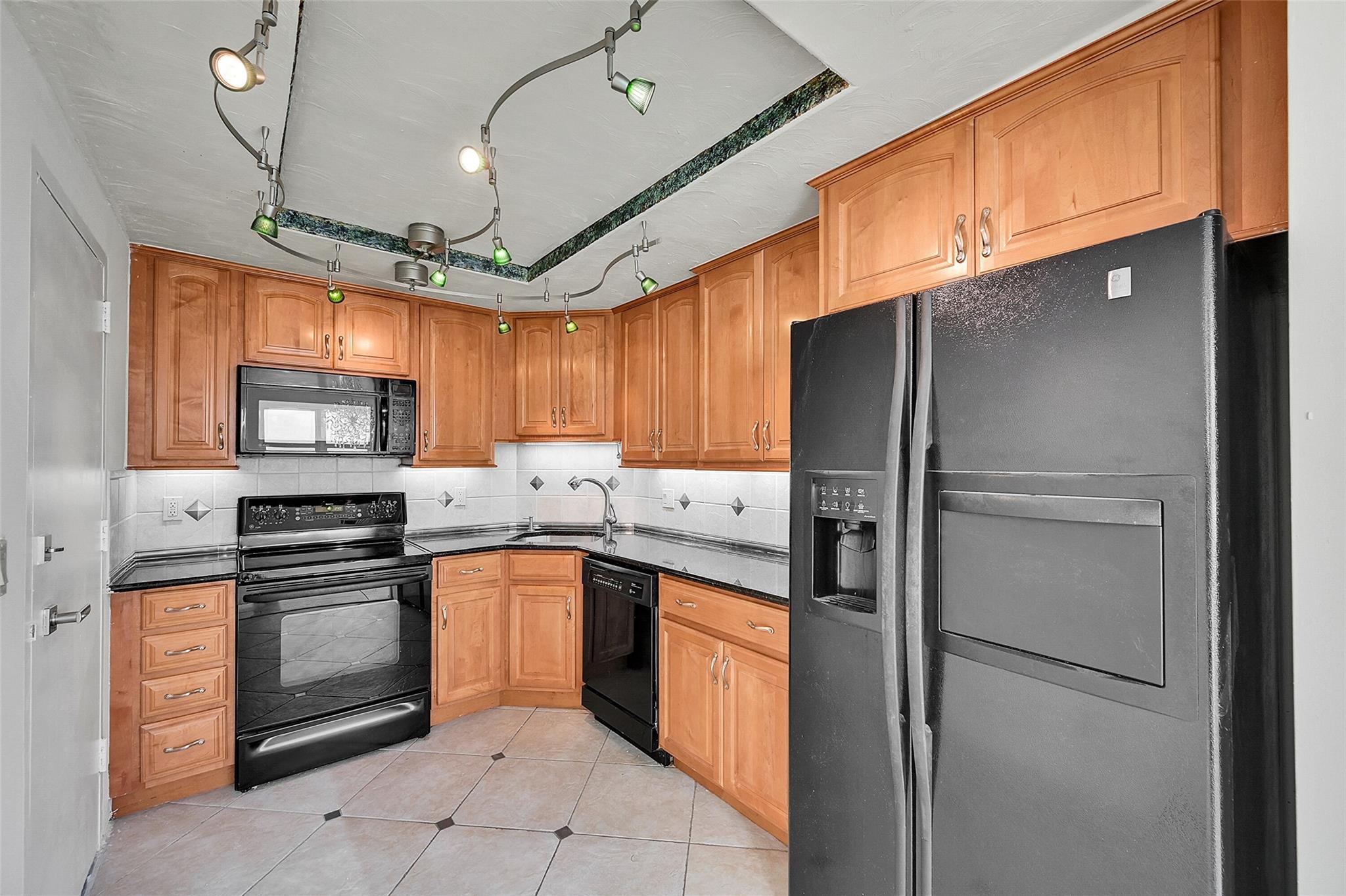 3700 Galt Ocean Dr 1215 Property Photo 5