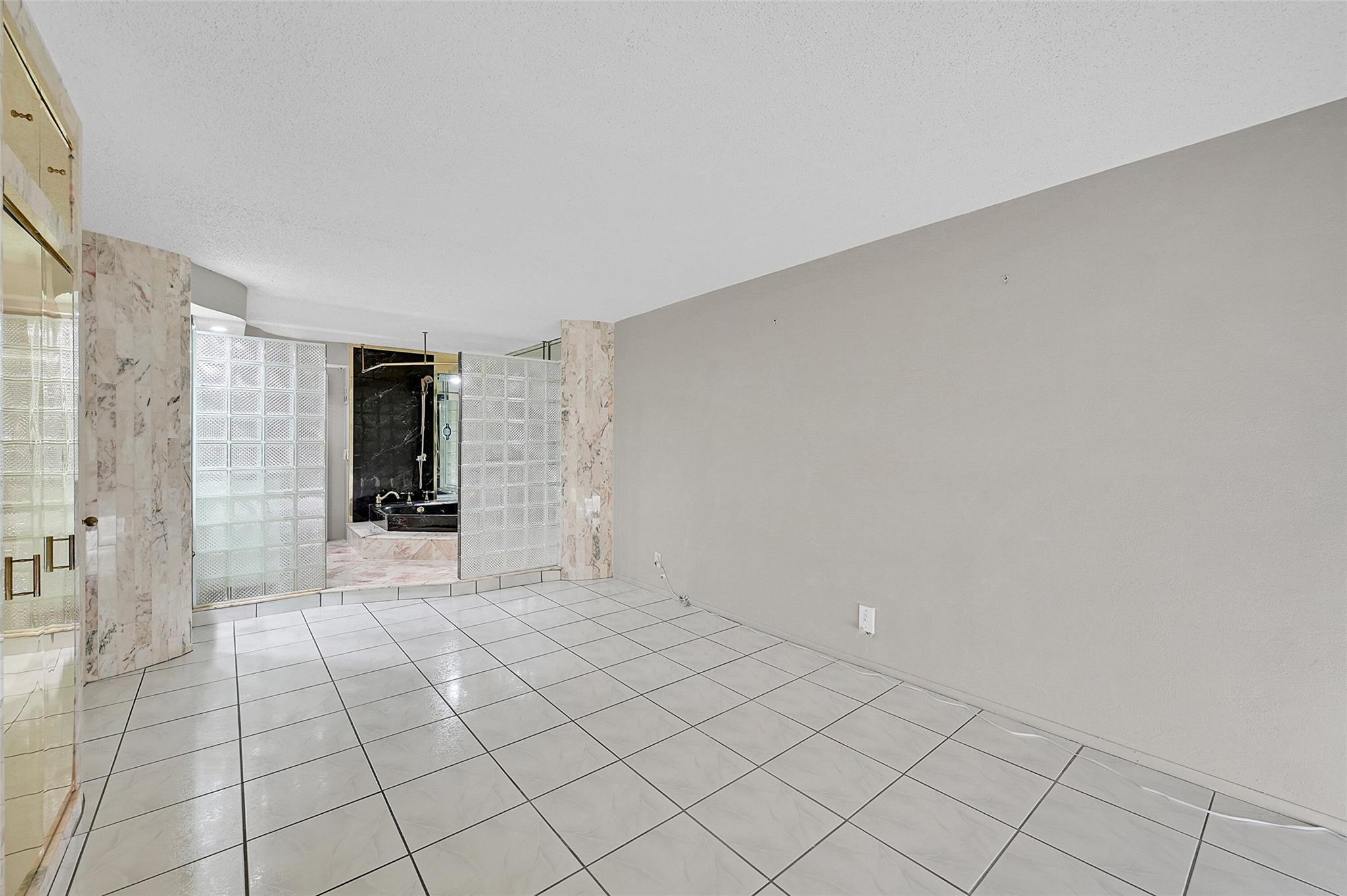 3700 Galt Ocean Dr 1215 Property Photo 20