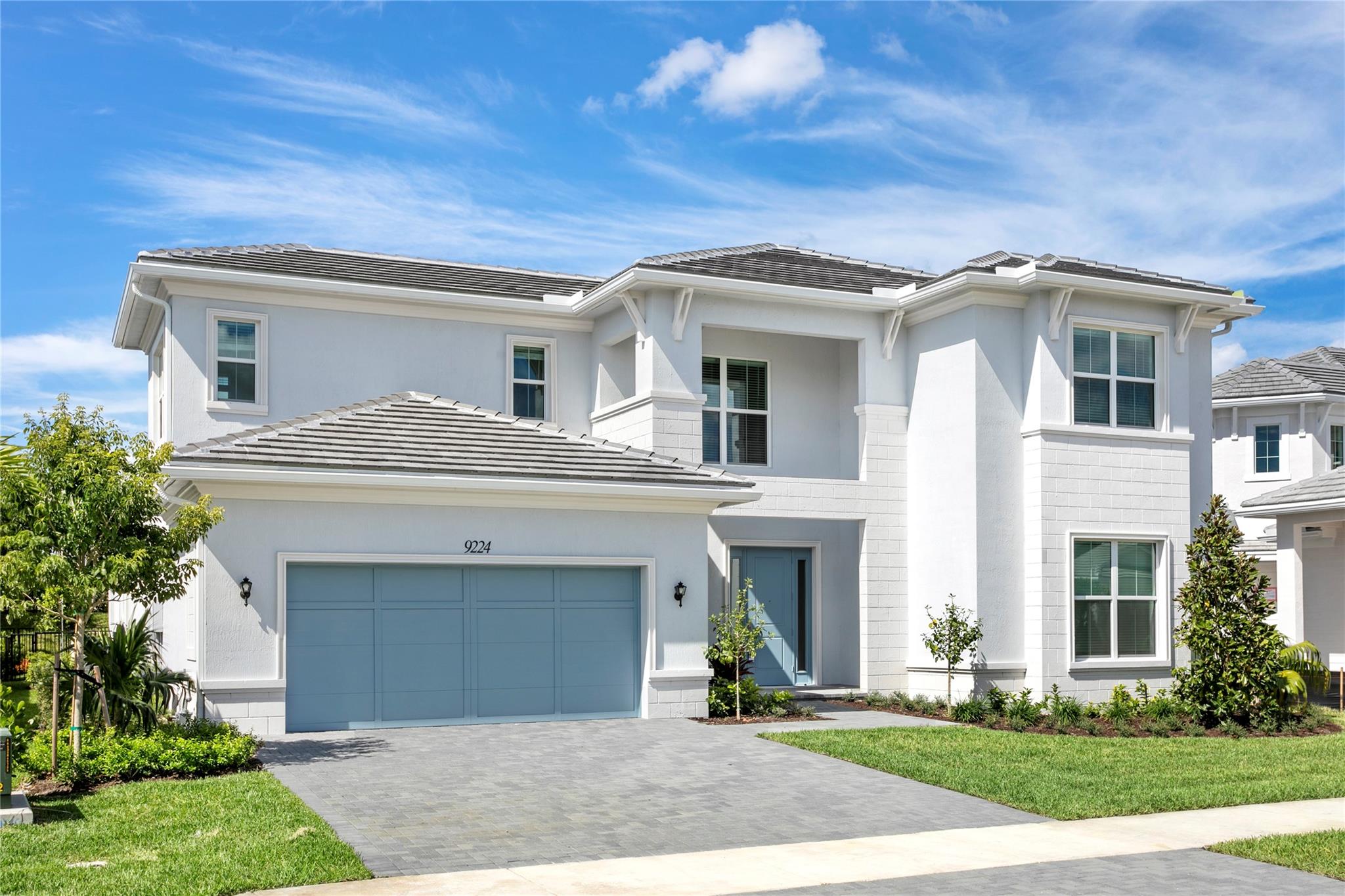 9224 Crestview Cir Property Photo 1