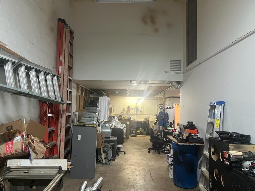 1791 Blount Rd 607 Property Photo 2