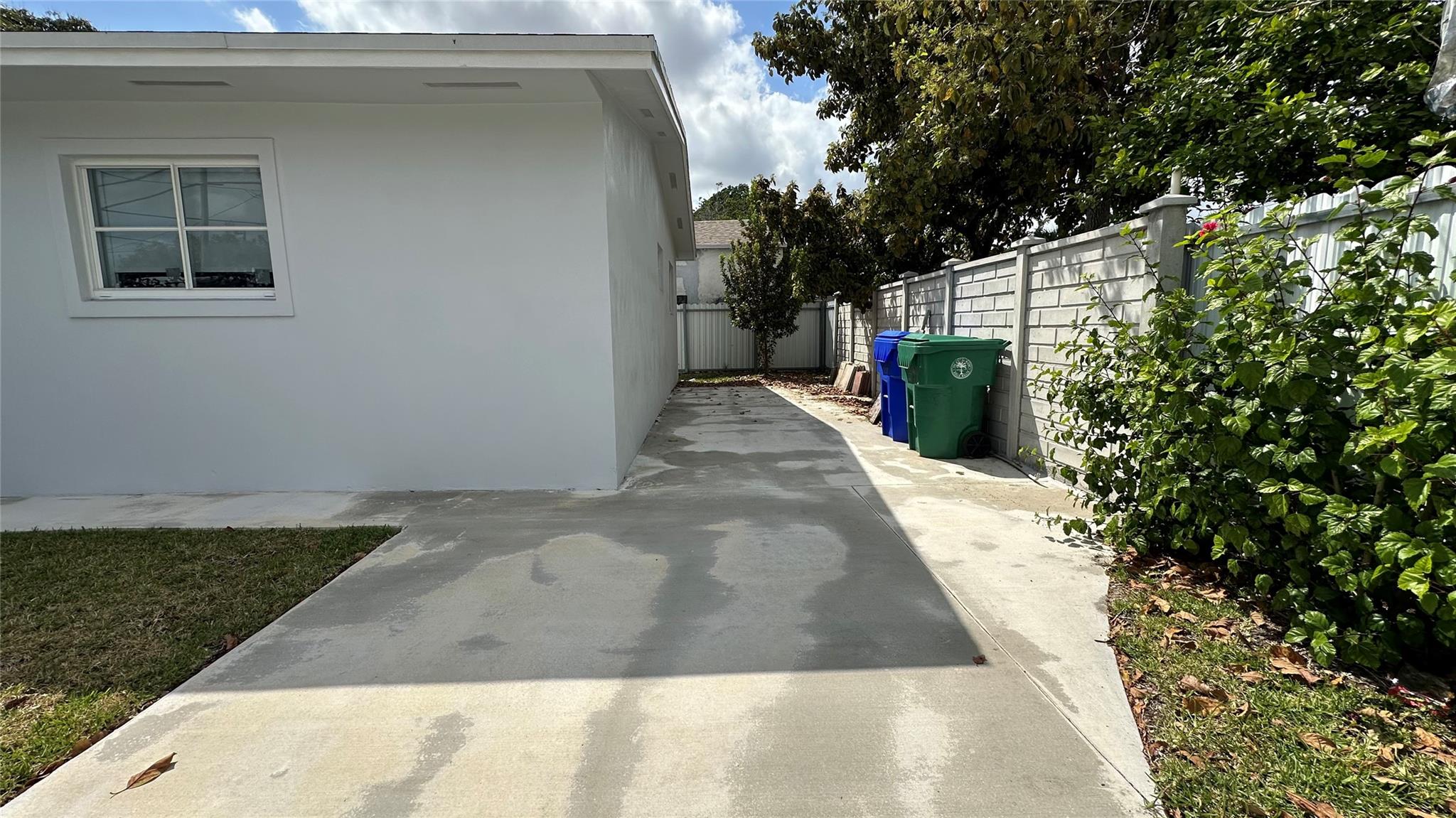 2600 Nw 11 Ave 2 Property Photo 3