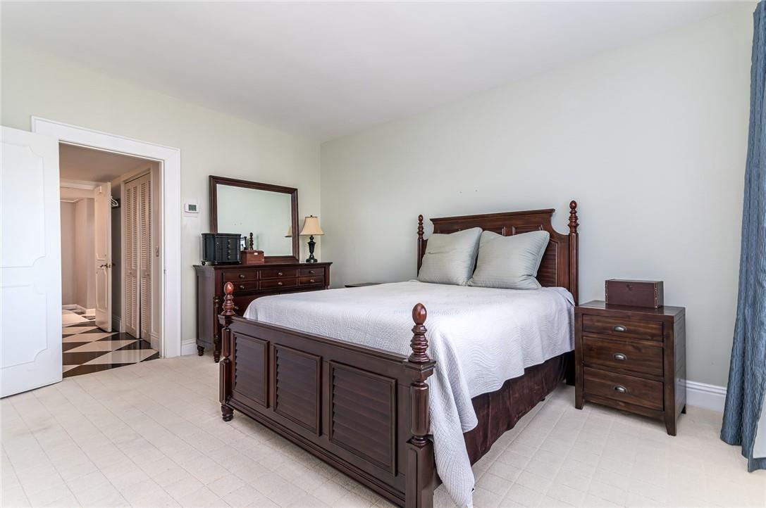 333 Sunset Dr 204 Property Photo 13