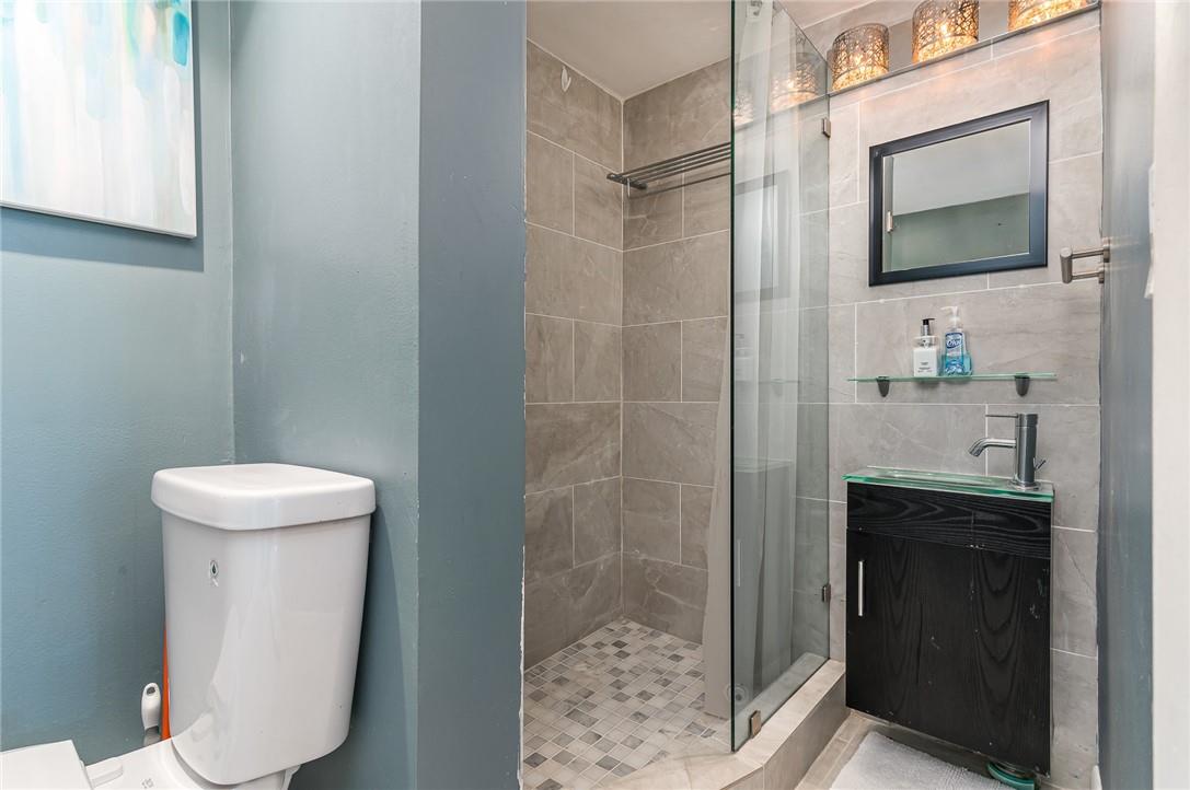 333 Sunset Dr 204 Property Photo 25