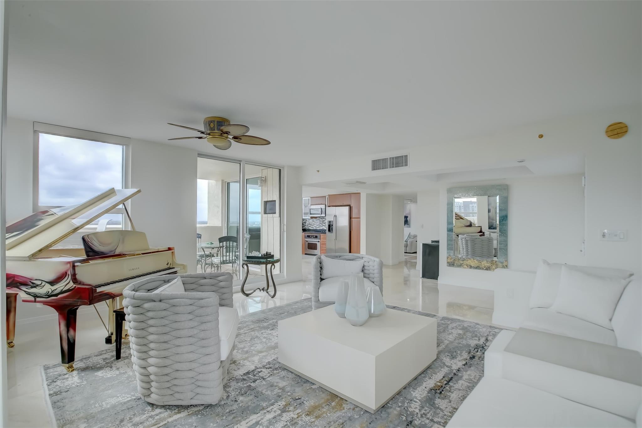 600 W Las Olas Blvd 1905-s Property Photo 3