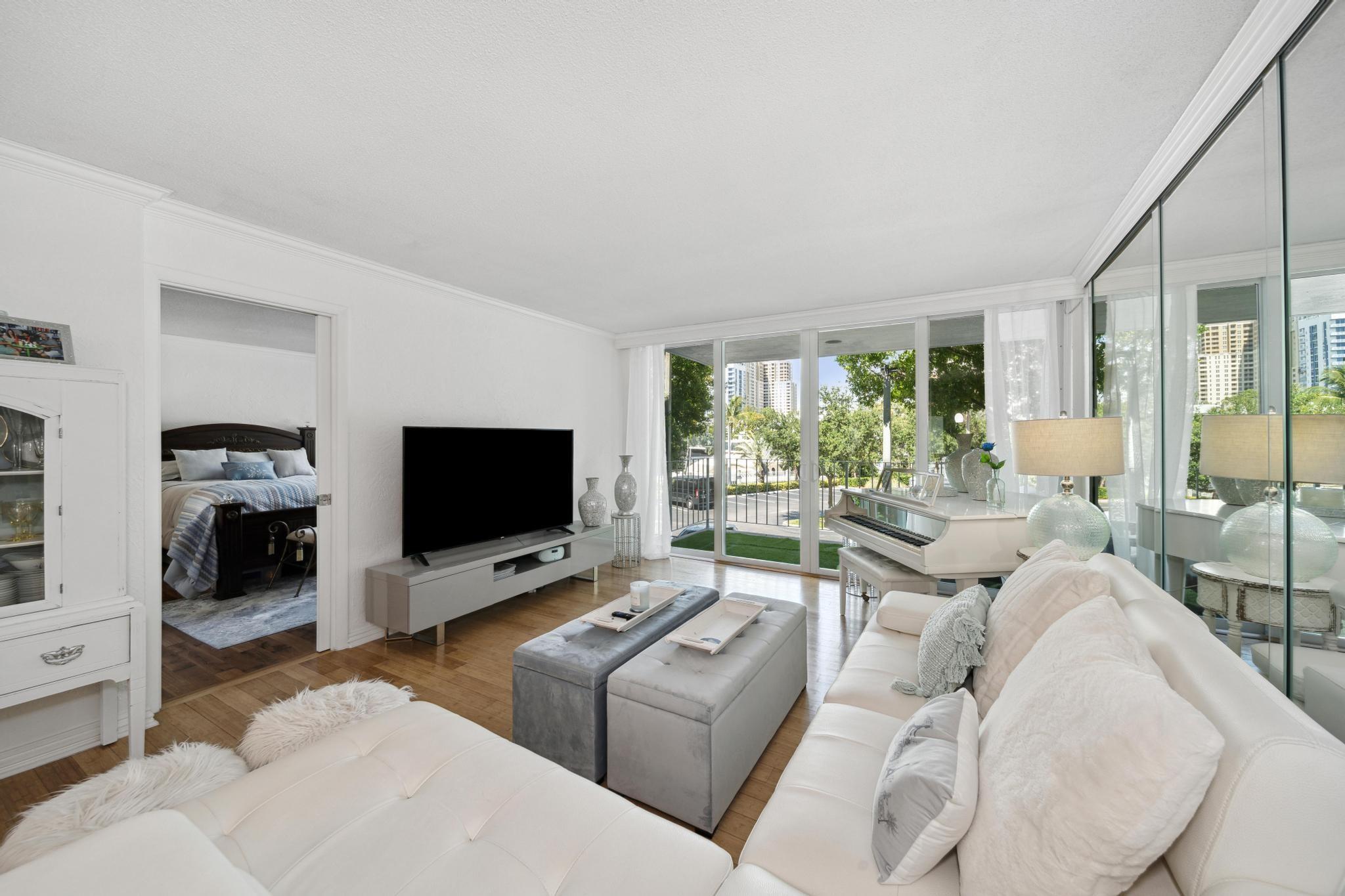 800 Se 4th St 104 Property Photo 6