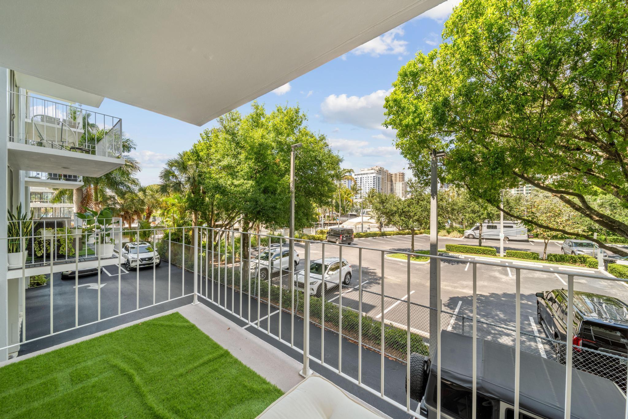 800 Se 4th St 104 Property Photo 9