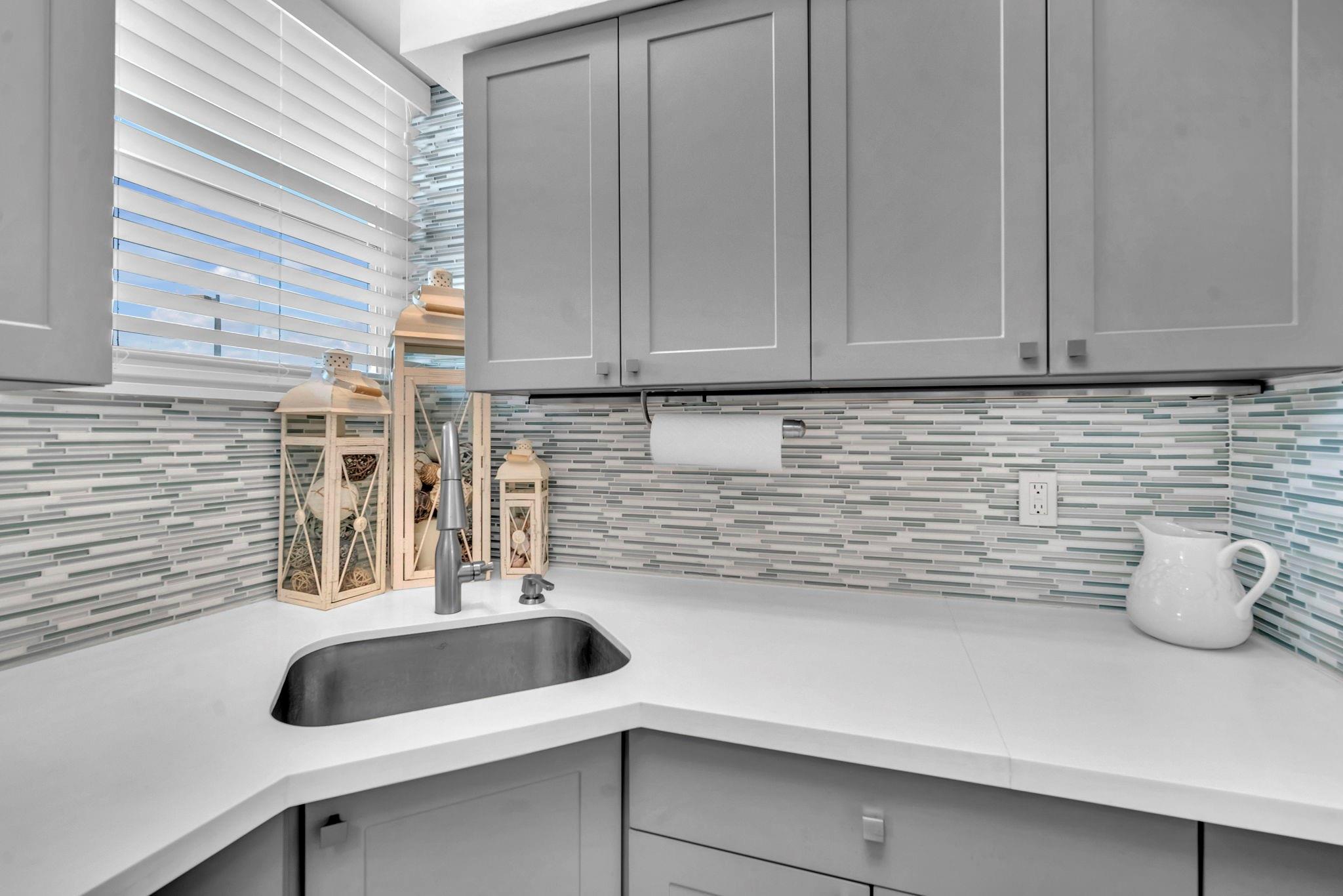 1900 S Ocean Dr 210 Property Photo 16