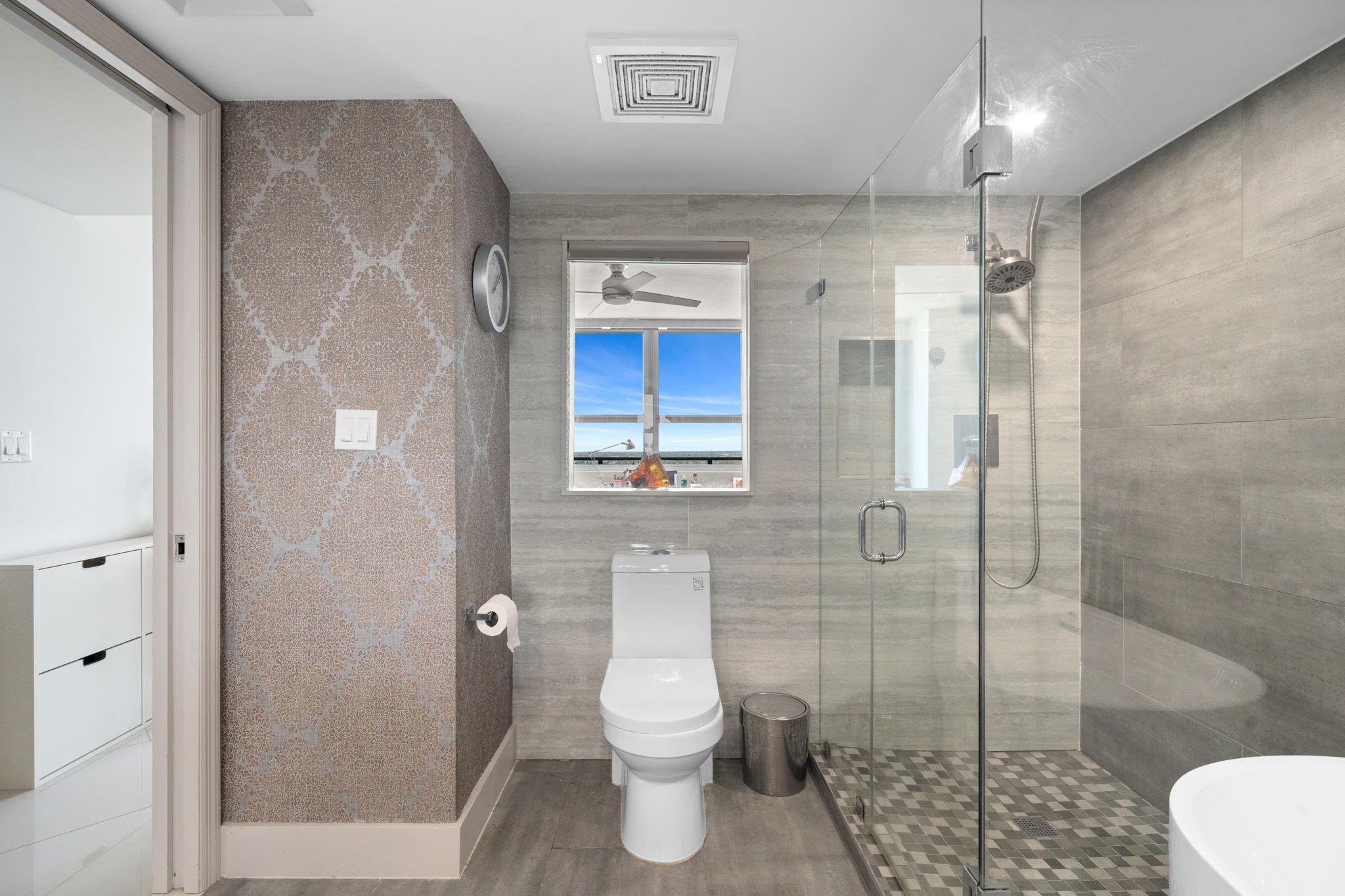 610 W Las Olas Blvd 1712 Property Photo 18
