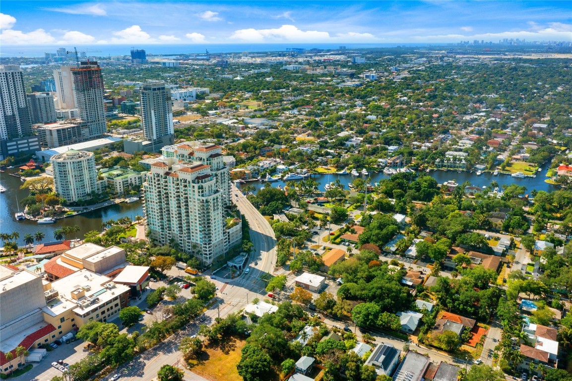 711 W Las Olas Property Photo 10