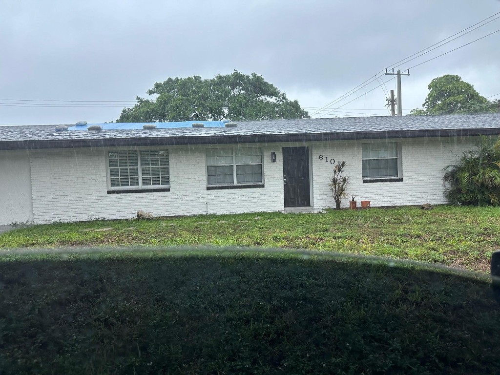 F10445945 Property Photo 1