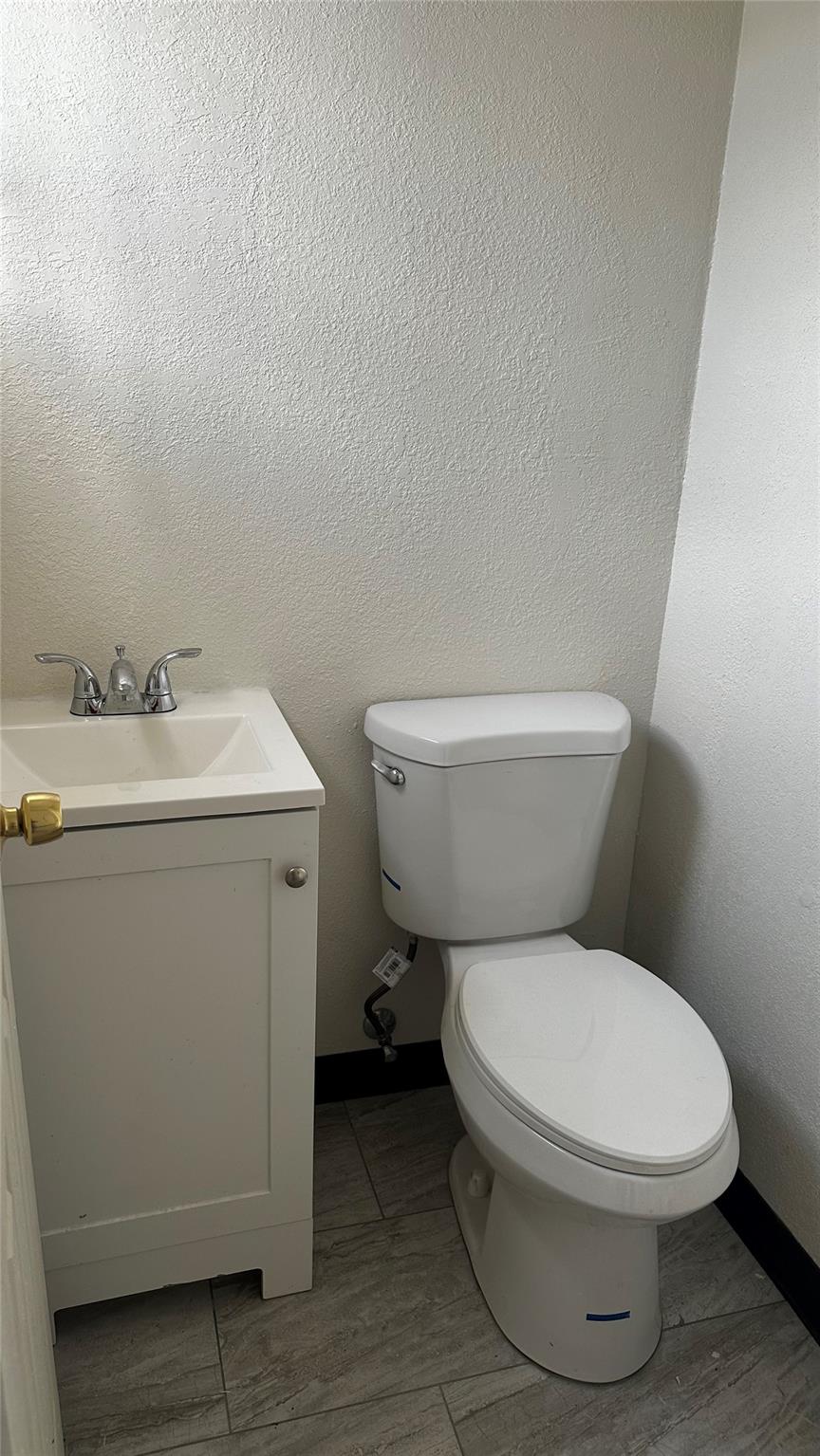 14638 Lincoln Blvd 14042 Property Photo 7