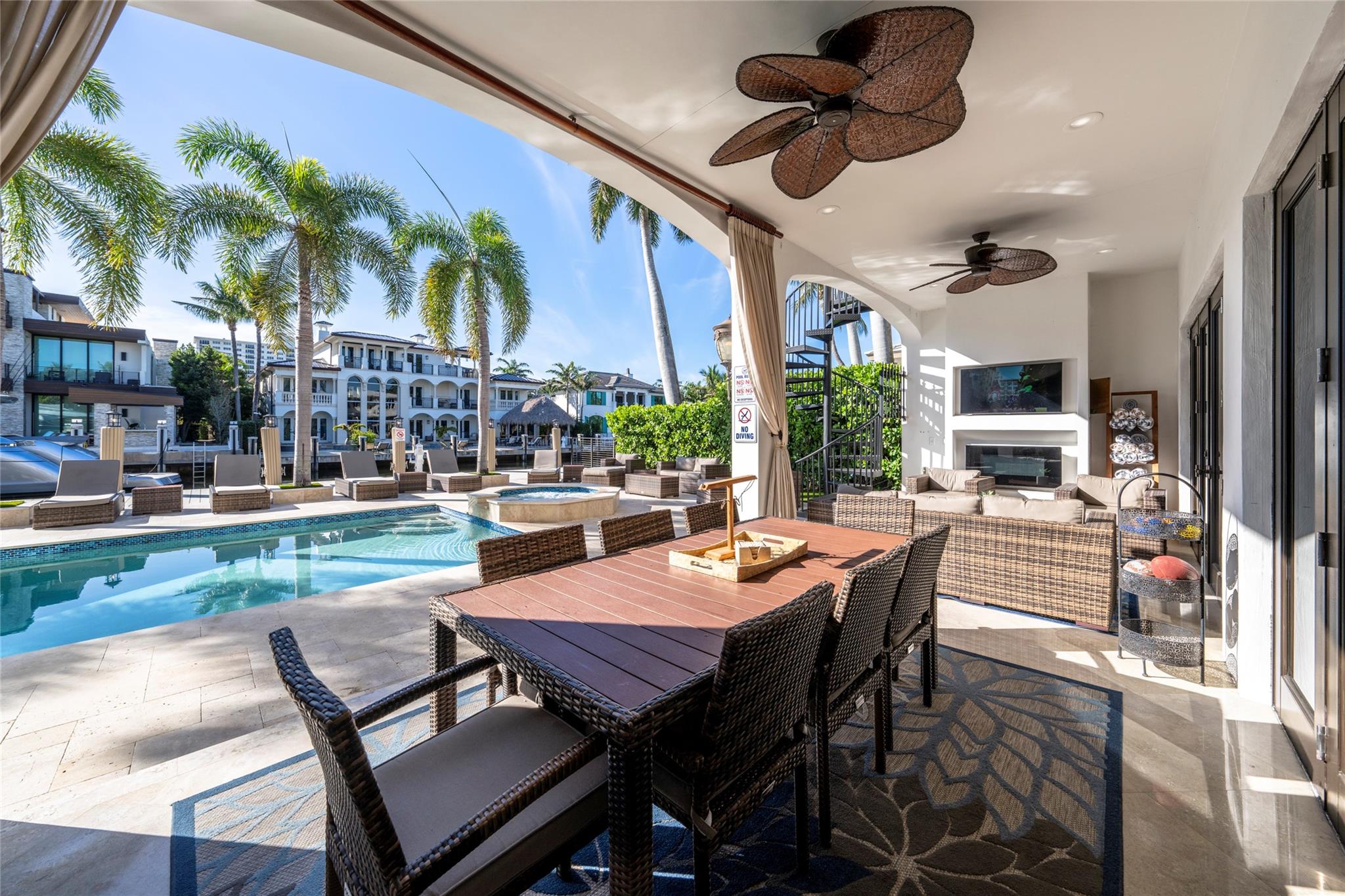 2430 Castilla Isle Property Photo 41