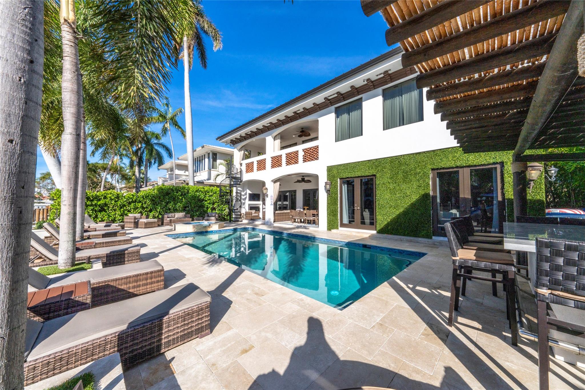 2430 Castilla Isle Property Photo 49