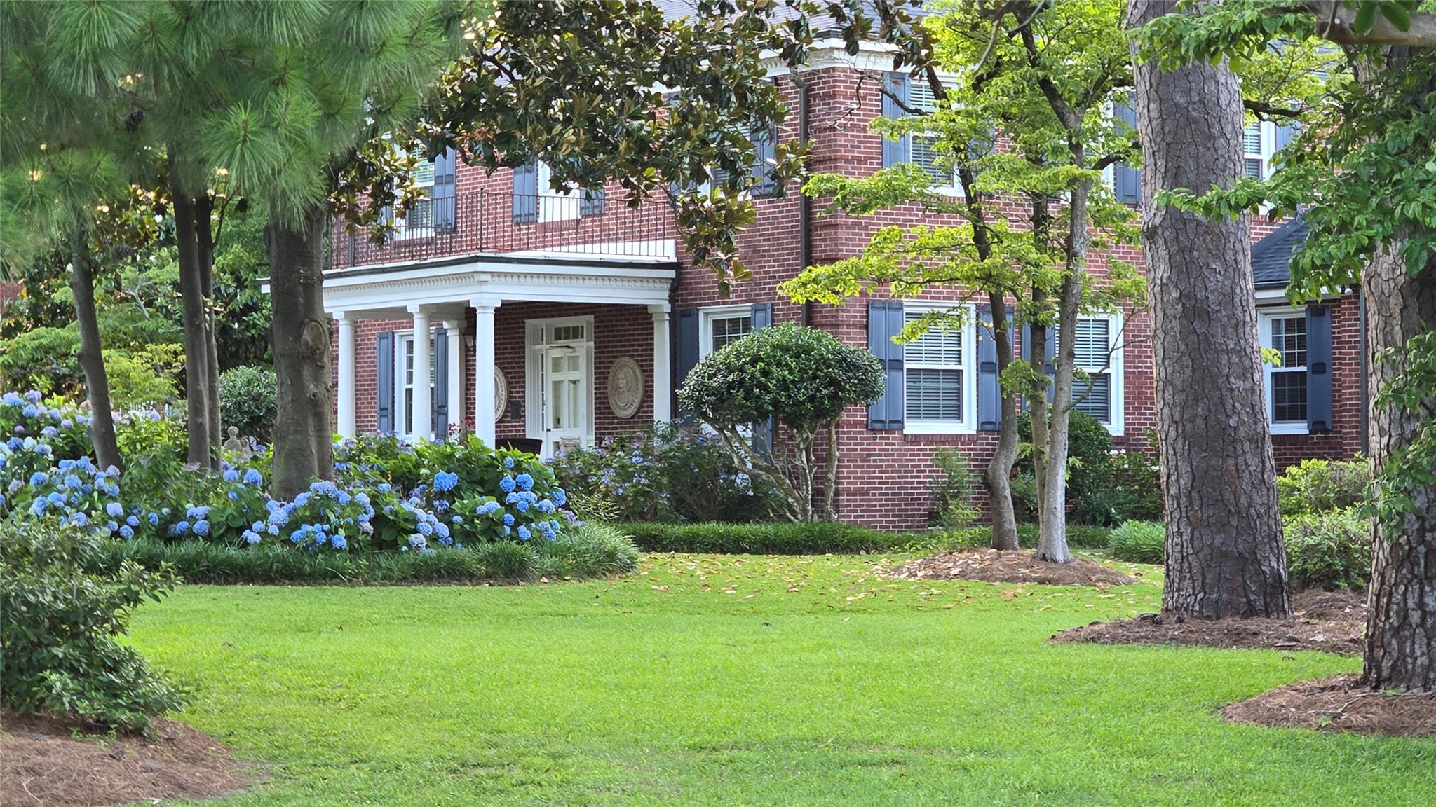 310 Woodland Drive Property Photo 1