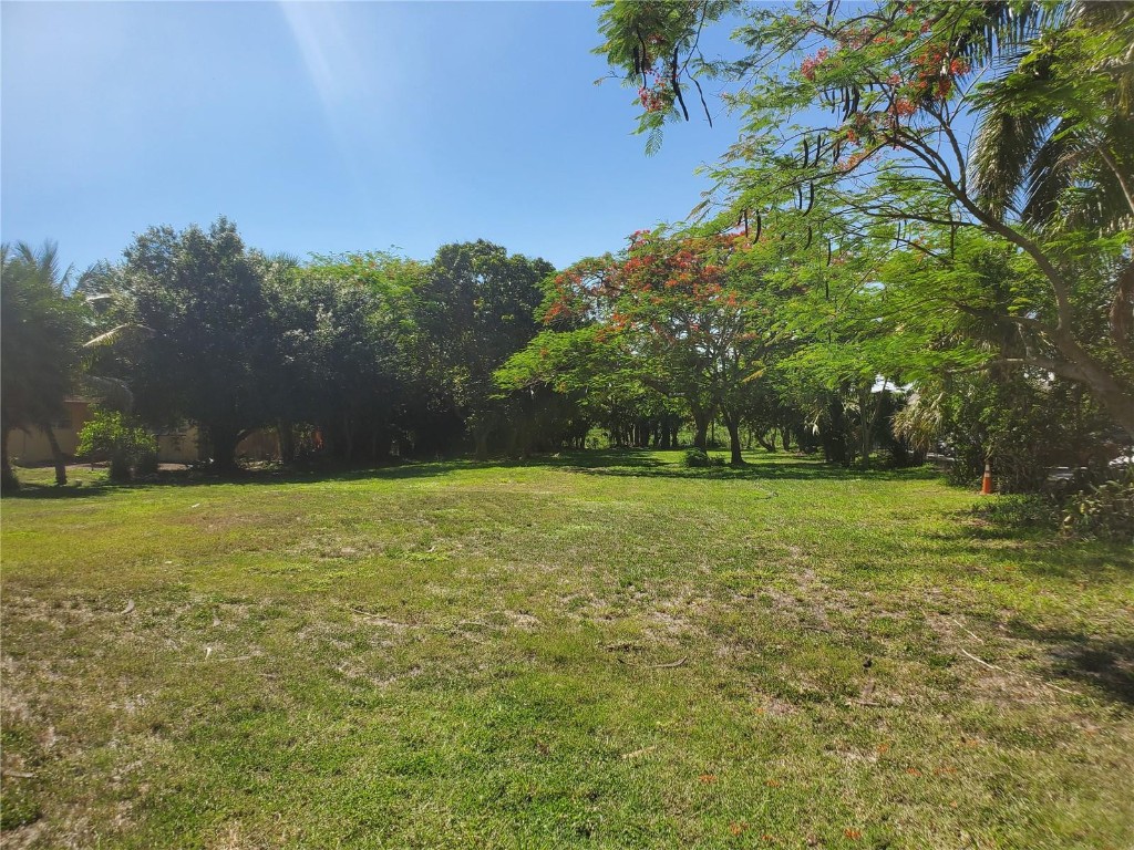1697 E Main Street Property Photo 10