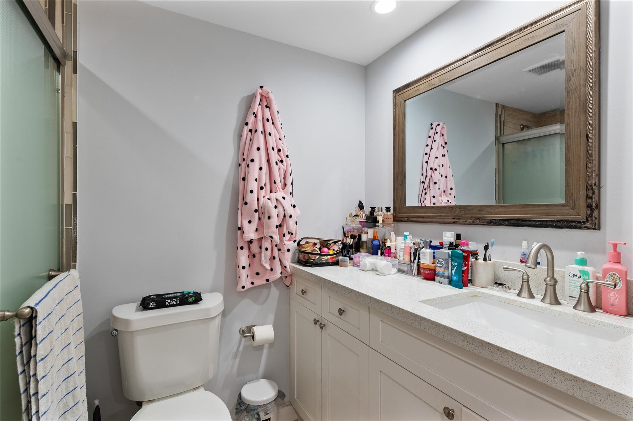 3800 Galt Ocean Drive 202 Property Photo 9