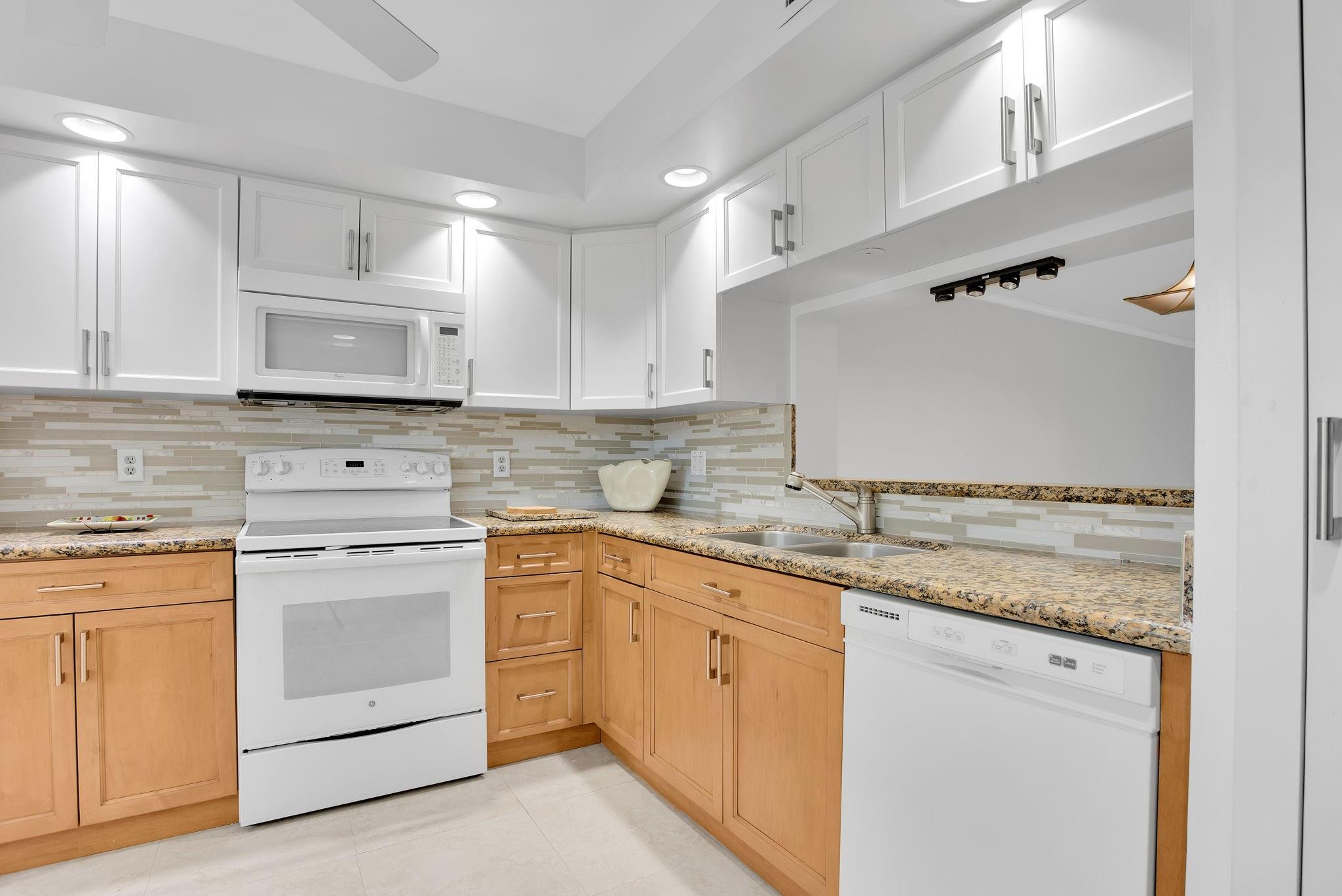 3303 Aruba Way M1 Property Photo 4