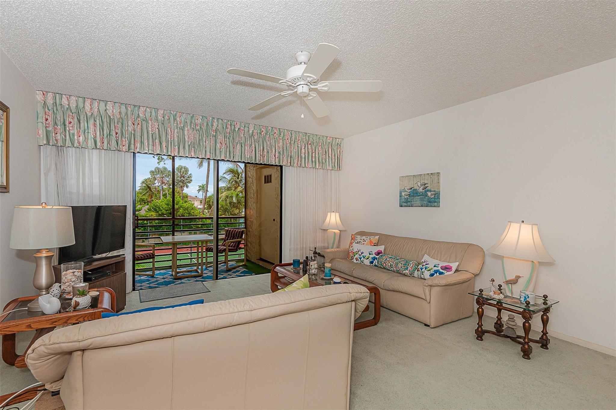 128 S Cypress Rd 827 Property Photo 17