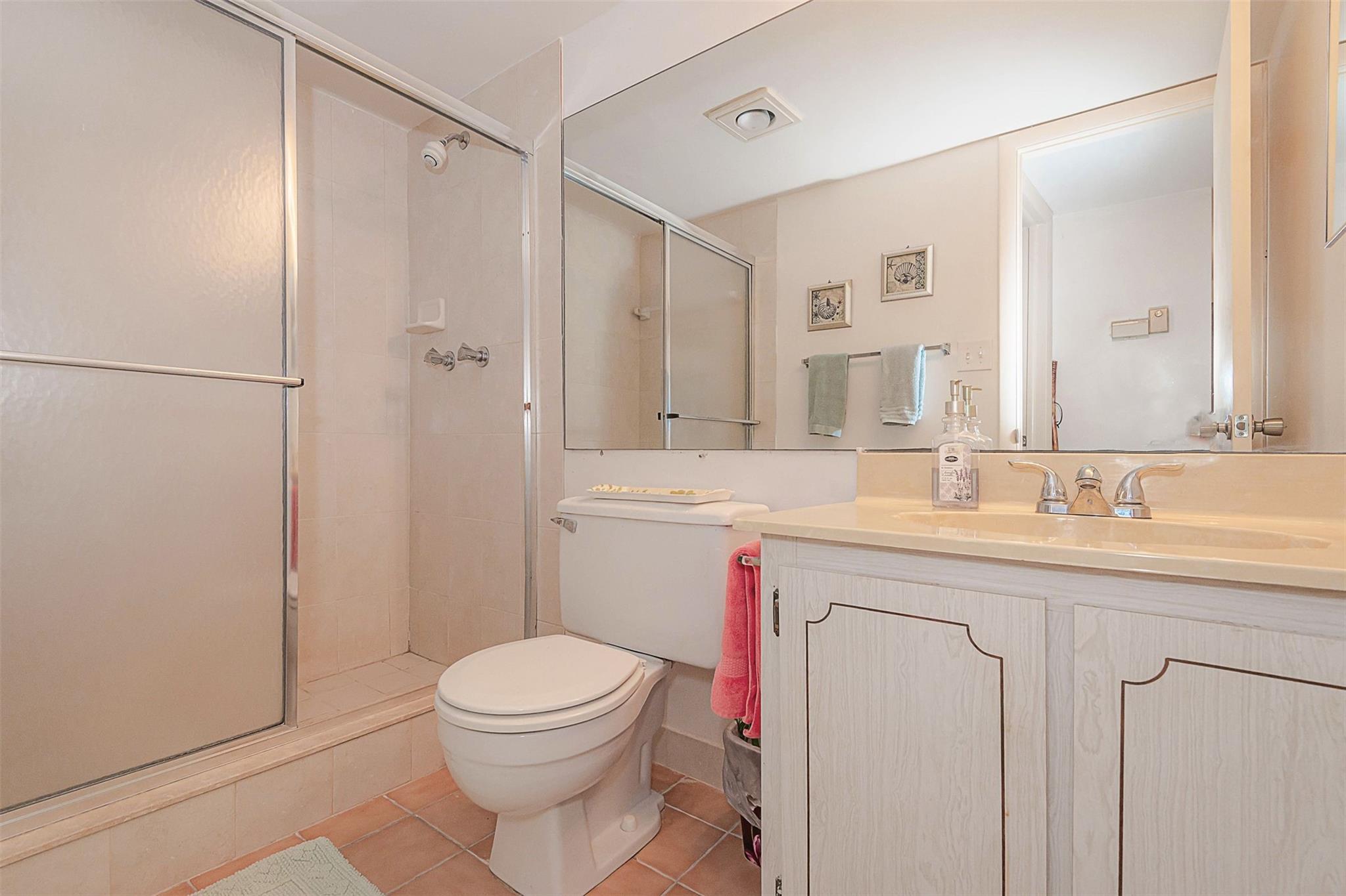 128 S Cypress Rd 827 Property Photo 28