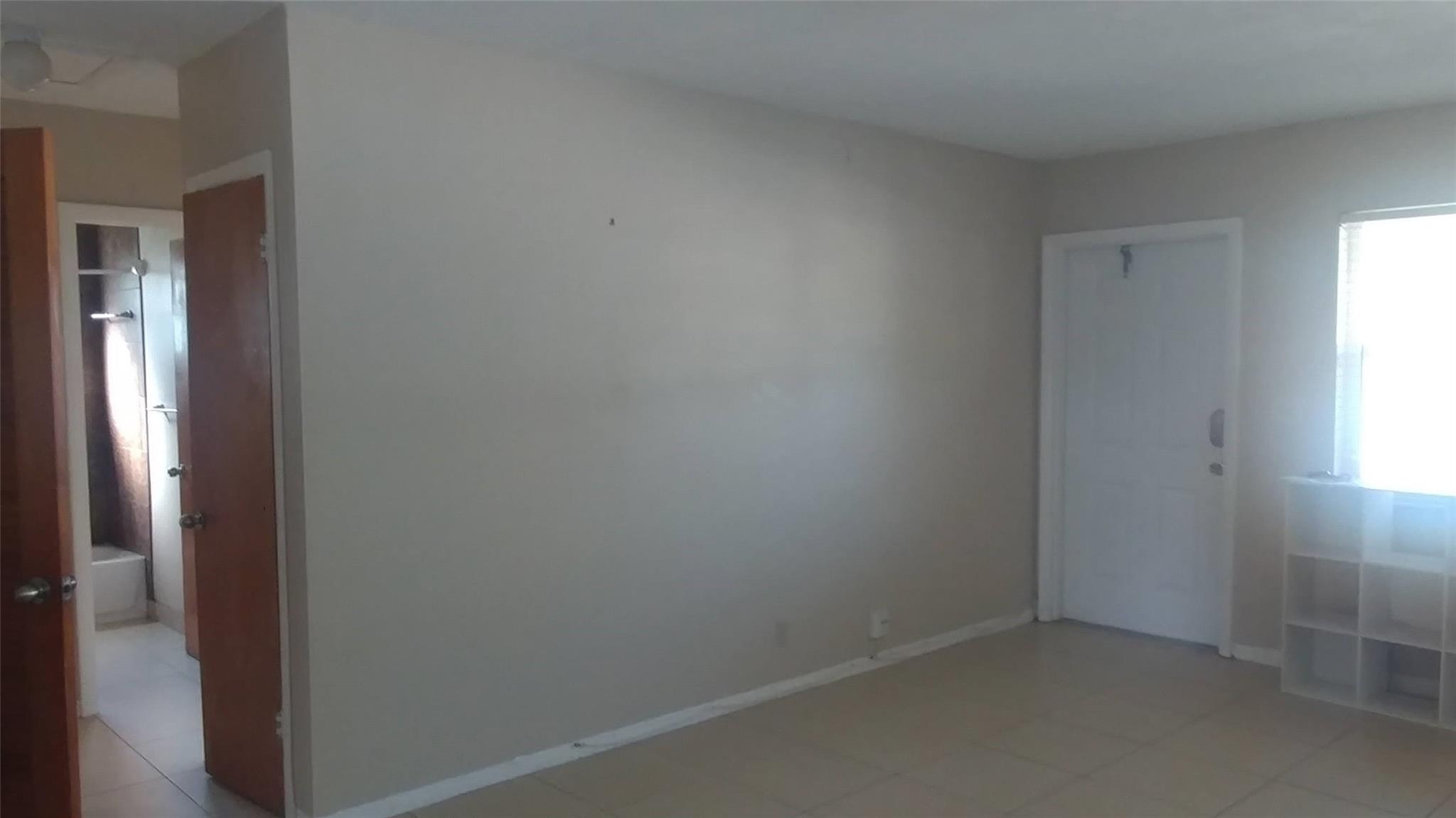 2620 Sw 51st St Property Photo 4