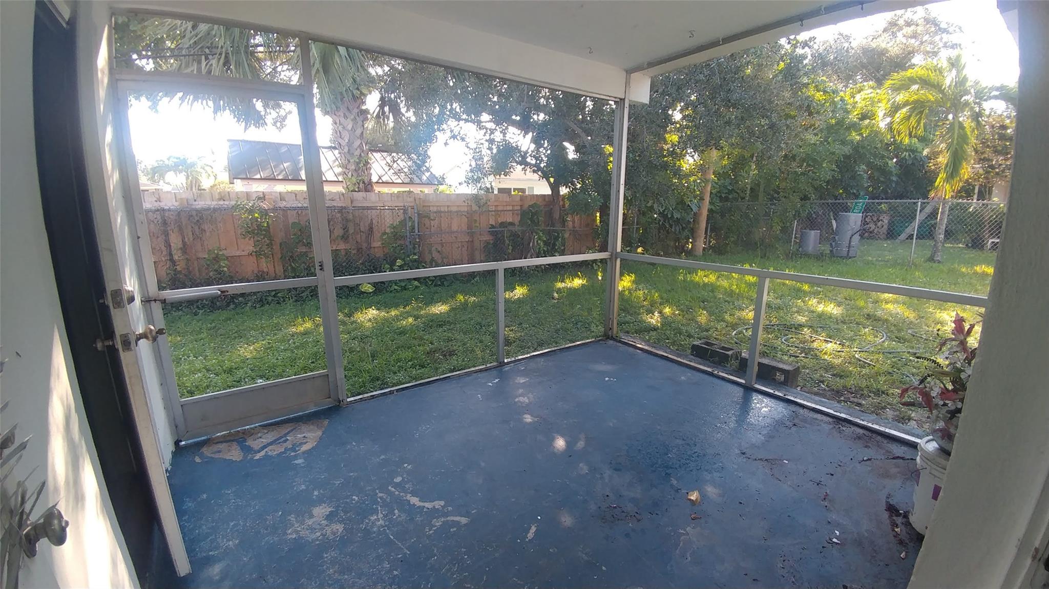2620 Sw 51st St Property Photo 12