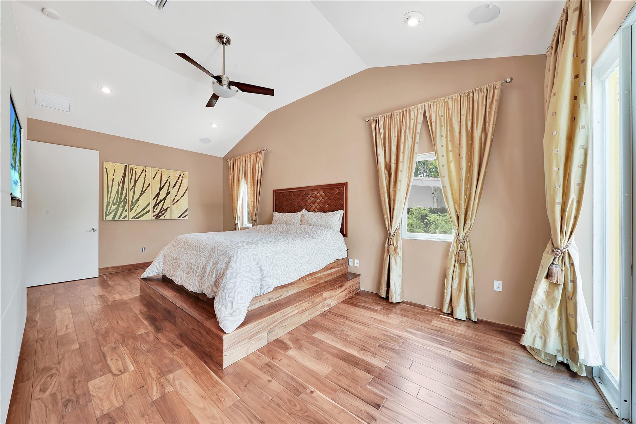 2631 Okeechobee Lane Property Photo 12