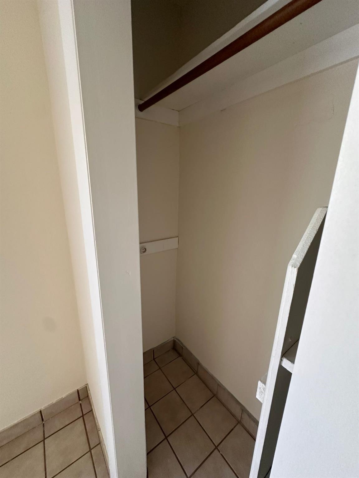 2500 Sw 18th Ter 4 Property Photo 14