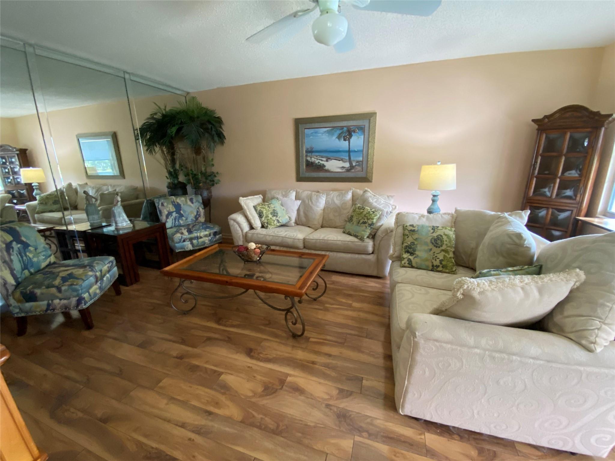 277 Newport R 277 Property Photo 1