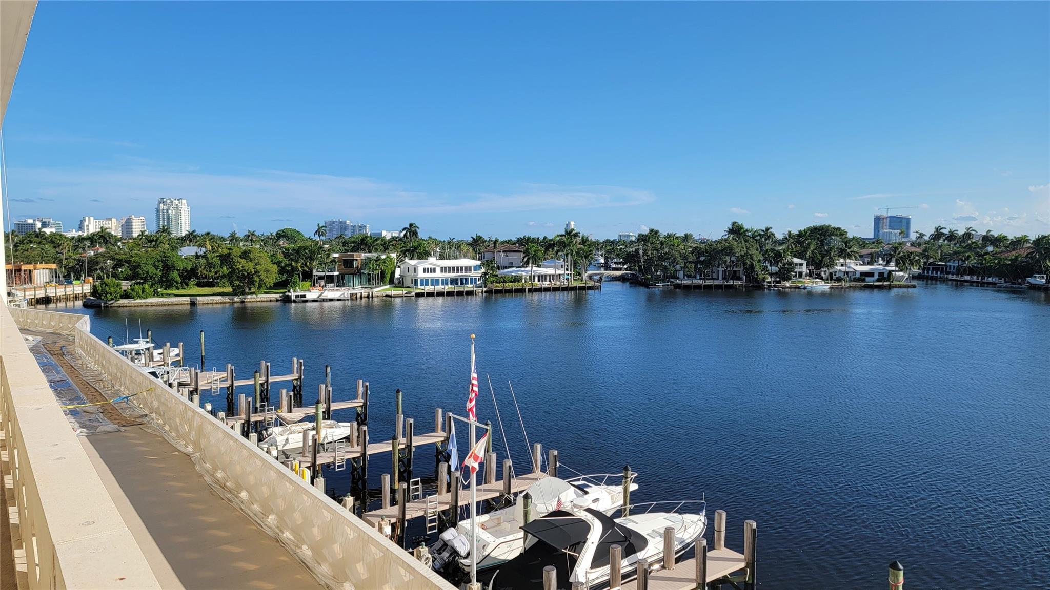 333 Sunset Dr 207 Property Photo 2