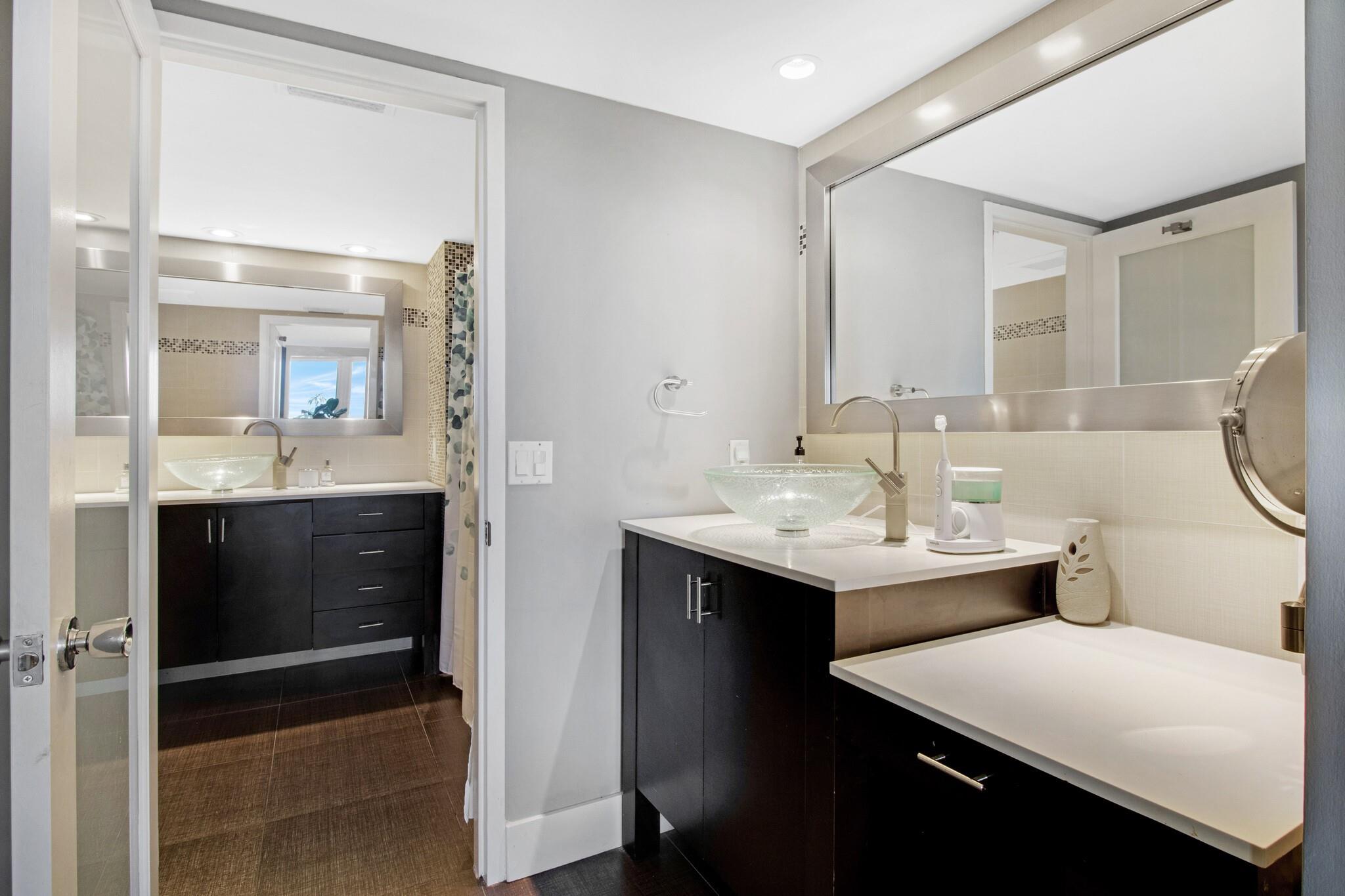 333 Sunset Dr 207 Property Photo 15