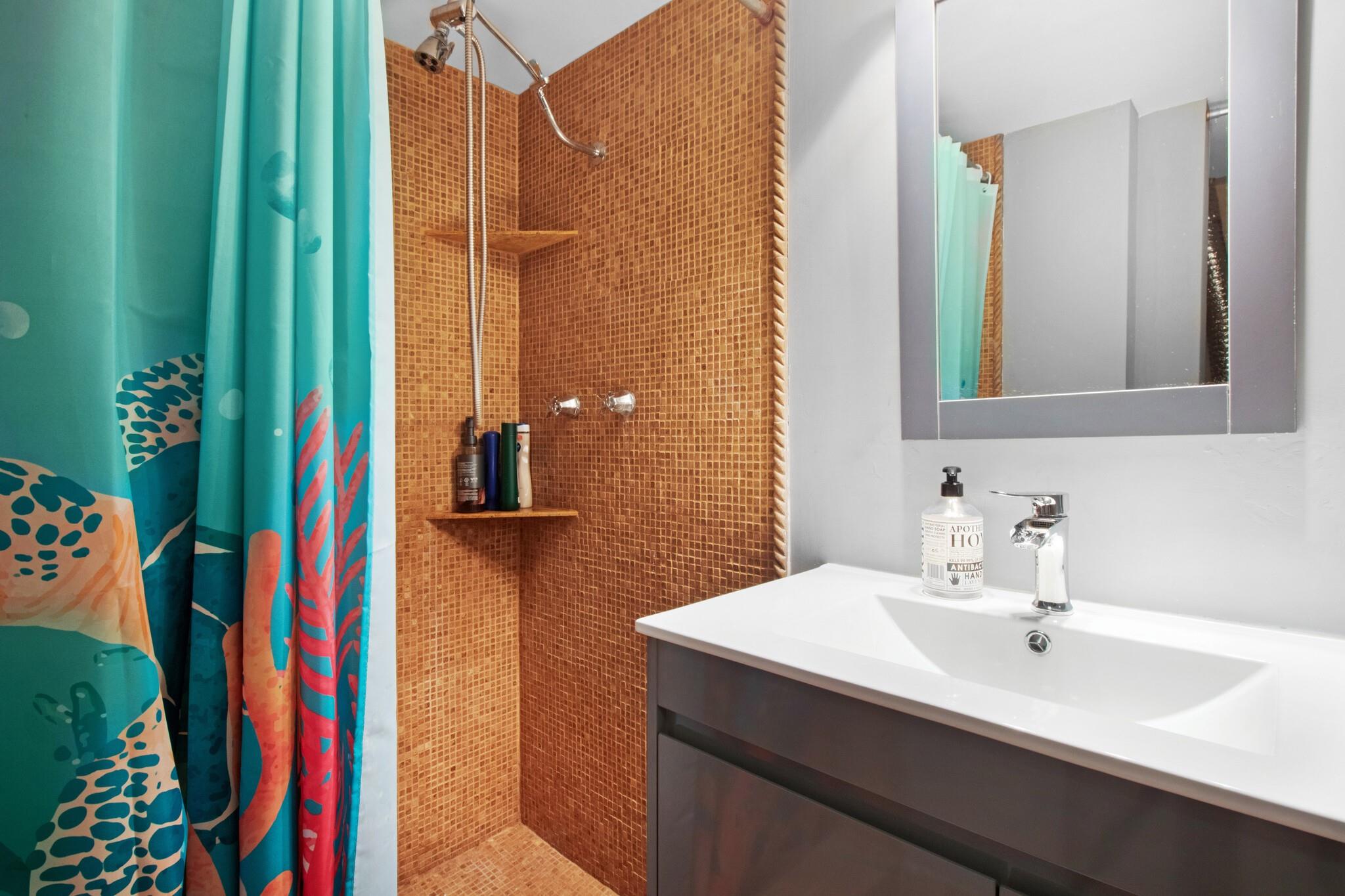 333 Sunset Dr 207 Property Photo 34