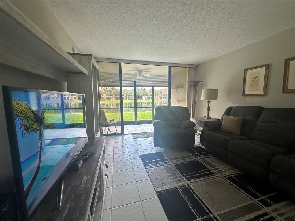 5609 Coral Lake 109 Property Photo 4